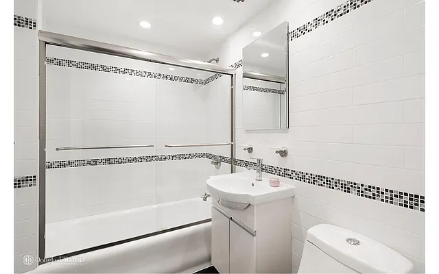 Rented by Douglas Elliman | media 16