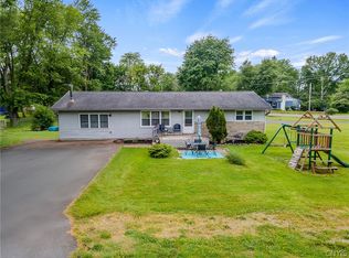 8713 Button Rd, Cicero, NY 13039