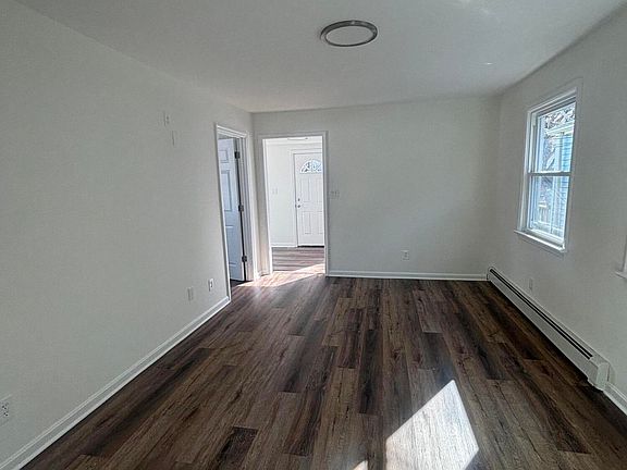 4th image of 25 Oceanview Ave