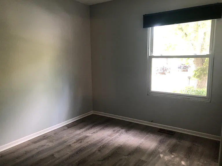 108 Allison Ct — Photo 13