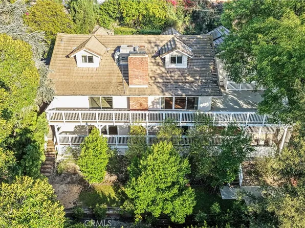5352 Elvira Rd, Woodland Hills, CA 91364