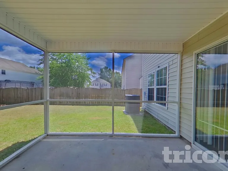 2108 Wilkinson Dr — Photo 17