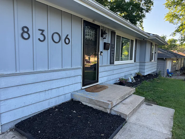 8306 Kentucky Ave — Photo 12
