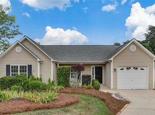 3704 Tuxford Ln, Jamestown, NC 27282