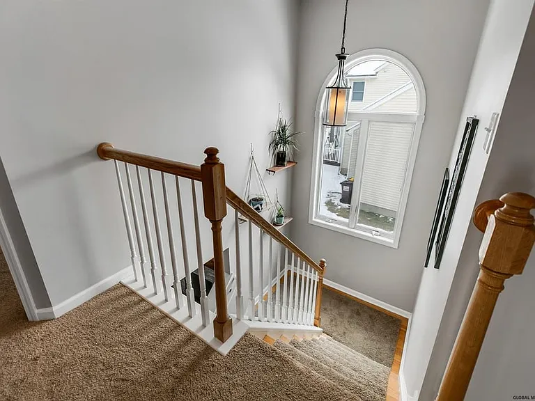 34 Thistle Dr — Photo 14