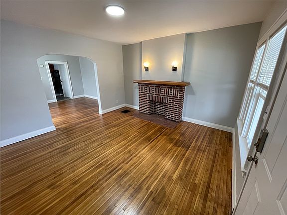 2nd image of 1527-1529 Republic Ave