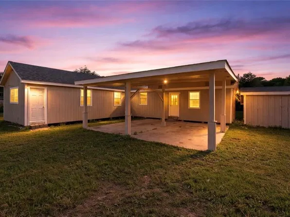 201 Lake Dr, Raceland, LA 70394