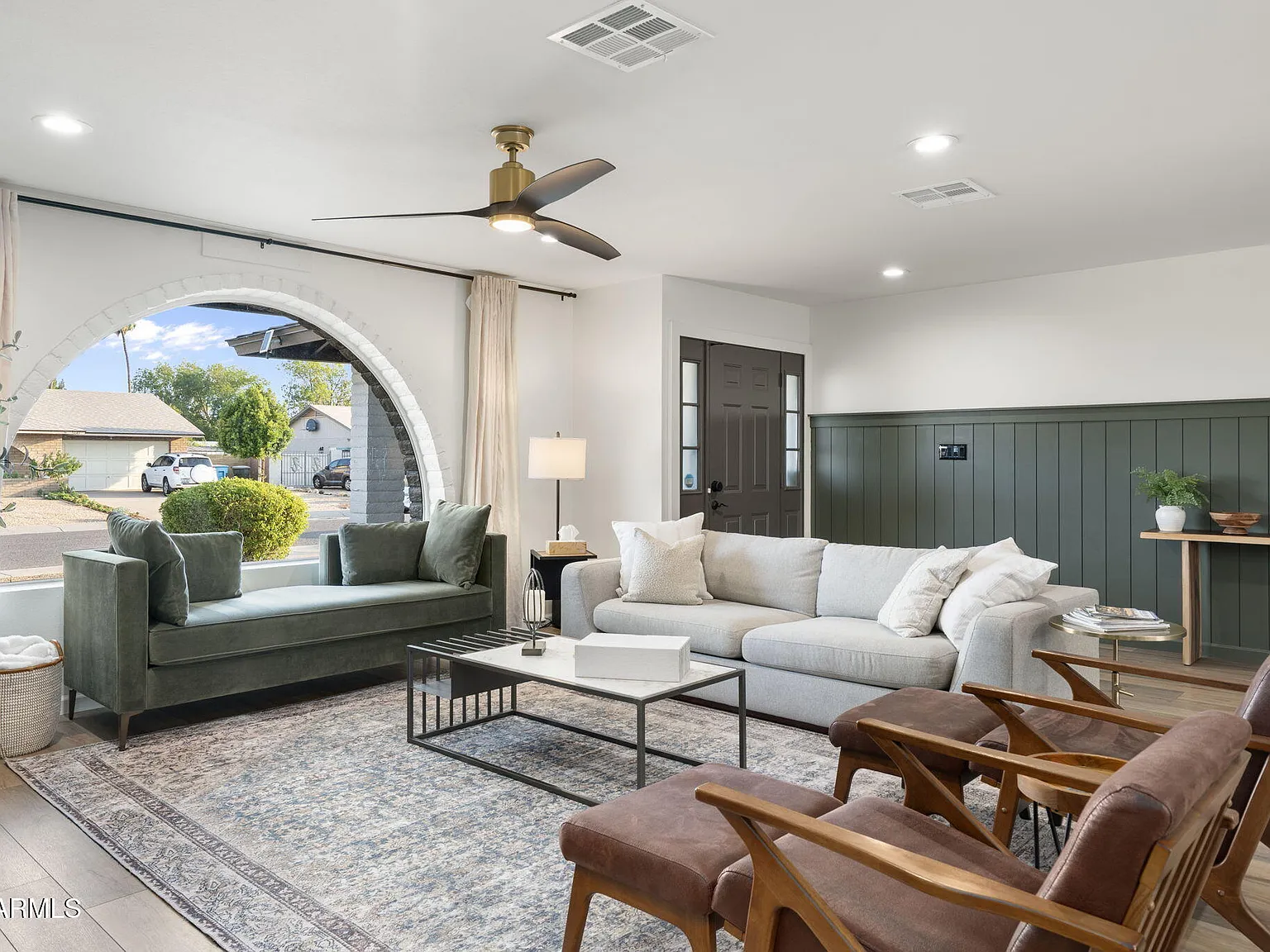 3 bed, 2.0 bath, 1789 sqft, $6,499 — Photo 3