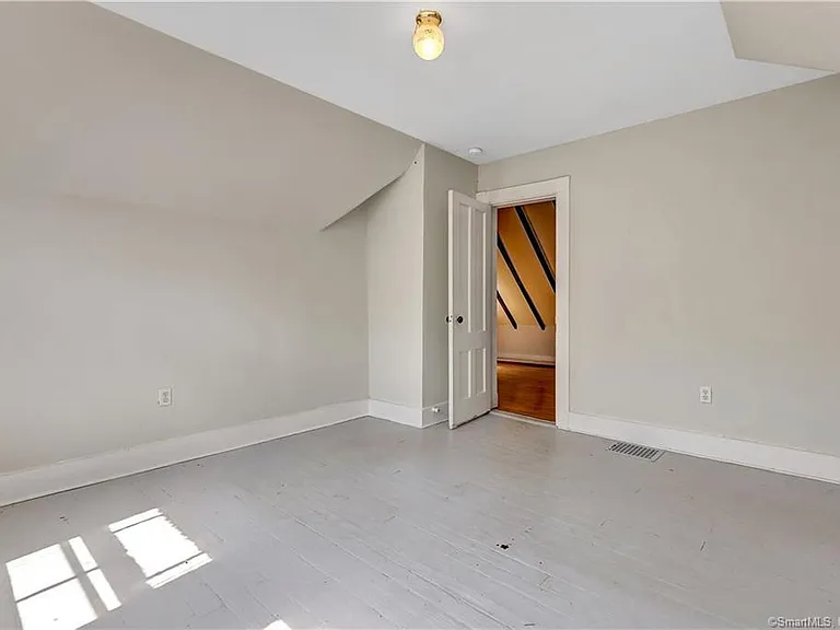 28 Edwards St #2 — Photo 26