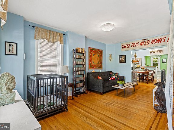5th image of 13 W Abington Ave