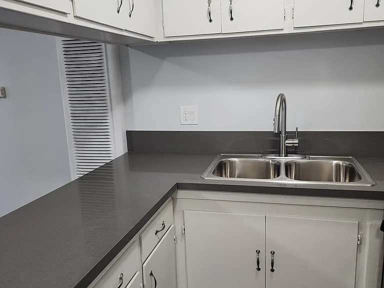 712 San Pascual — Photo 11