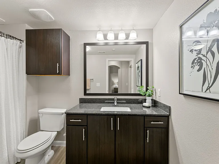 Legacy Flats — Photo 16