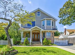 1697 New Hyde Park Rd, New Hyde Park, NY 11040