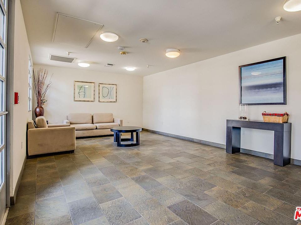 2864 Sunset Pl APT 205, Los Angeles, CA 90005 | Zillow