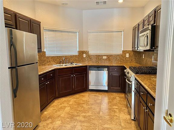 3rd image of 8301 Winterchase Pl