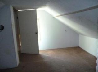 27 Pine St, Rensselaer, NY 12144