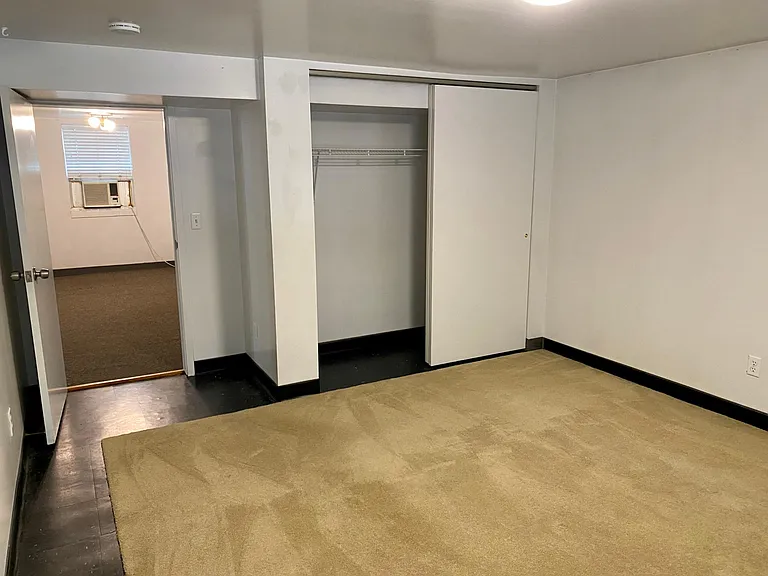 249 S Douglas St #4 — Photo 6