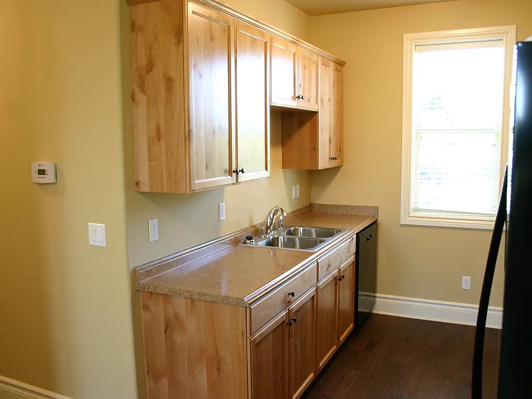 2161 NW Janssen St — Photo 3