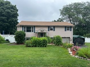 18 Kennedy Dr, Dudley, MA 01571
