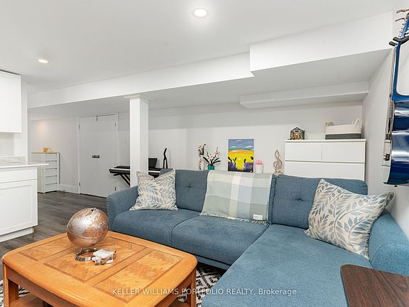 5th image of 329 Runnymede Rd