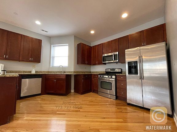 5th image of 6037 S Indiana Ave Unit 1N