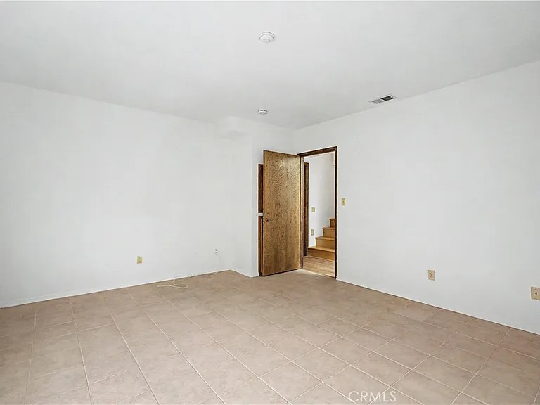 214 Topaz St — Photo 29