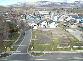 261 Talent Ave, Talent, OR 97540