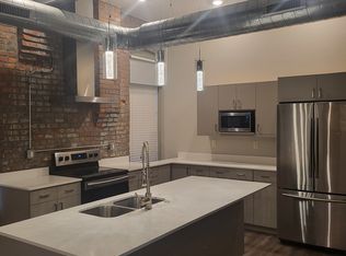 323 N Franklin St, Columbus, IN 47201