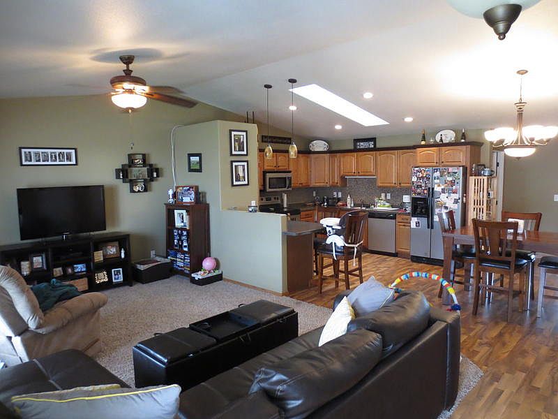 2nd image of 1121 Lakota Ln