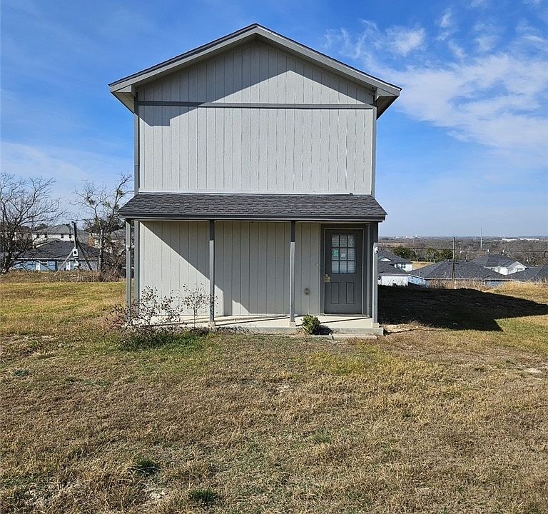 1st image of 210 Northside Dr