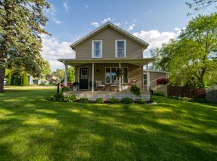 1107 Chestnut Ave, Dixon, IL 61021