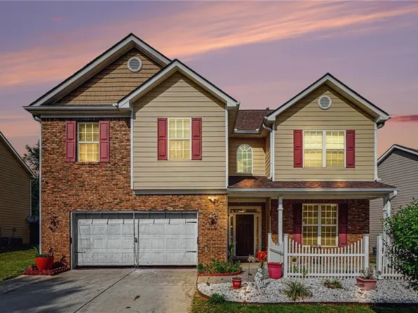 1420 Rose Terrace Cir, Loganville, GA 30052