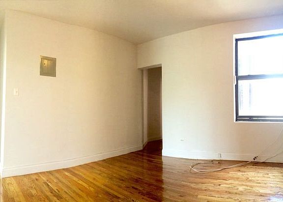 4th image of 1858 7th Ave APT 5A