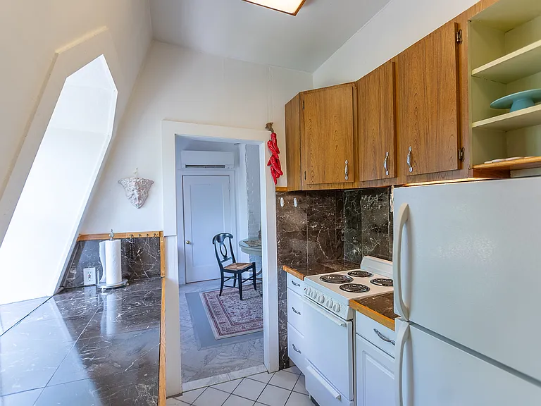 236 Hempstead St #3 — Photo 11