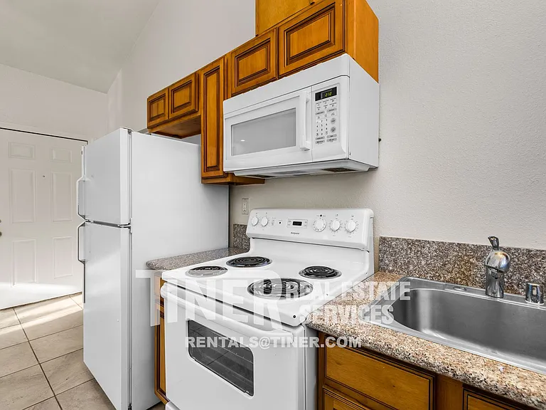 9304 Orangevale Ave — Photo 21