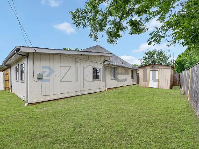 6117 Ivy Glen Dr — Photo 16