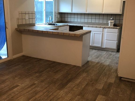 4th image of 1916 E Merion Dr