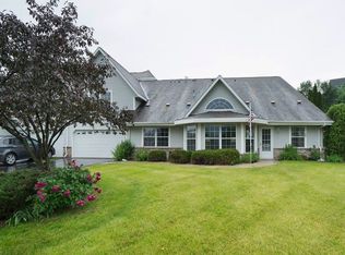 295 Jennifer Ln, Brookfield, WI 53045