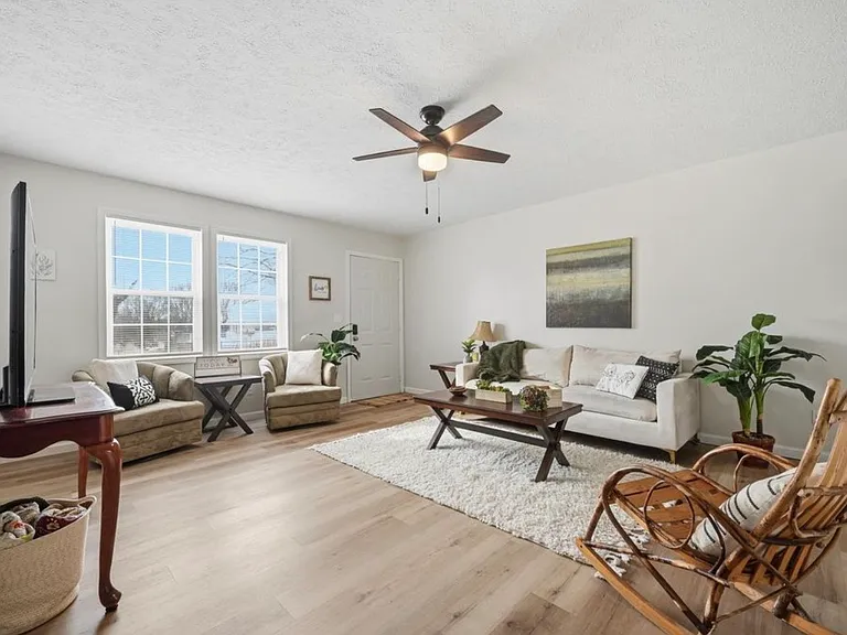 1512 E Dartmouth Ave — Photo 3