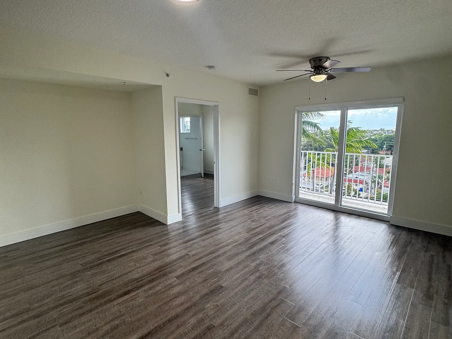 1750 NW 7th St — Photo 4