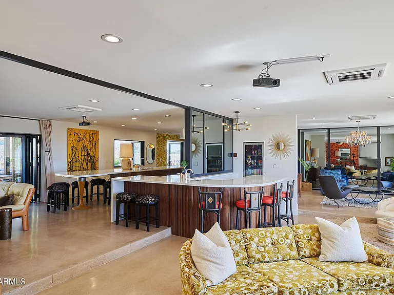 4016 E Flynn Ln — Photo 15