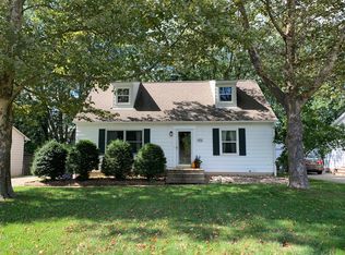 1913 Sherwood Dr SE, Grand Rapids, MI 49506
