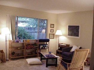 493 Thompson Ave APT A, Mountain View, CA 94043