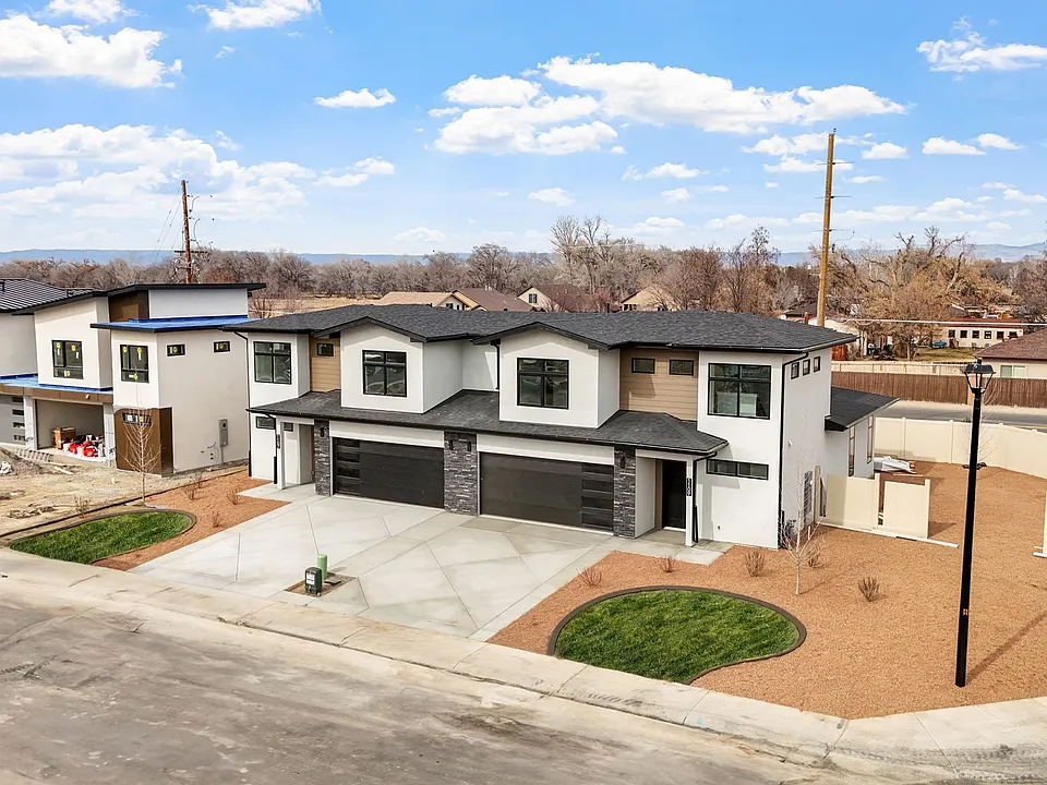1107 Mee Canyon Cir