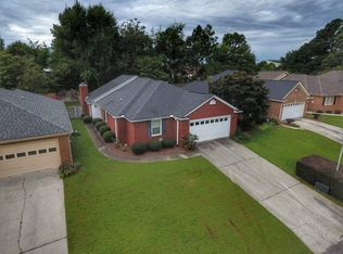 205 Plantation Dr, Warner Robins, GA 31088