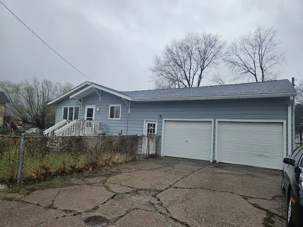 1404 17th Ave, Viola, IL 61486