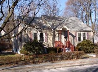 220 Washington St, Reading, MA 01867