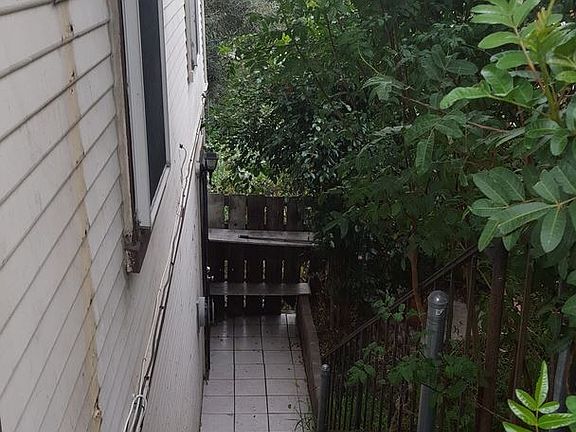 3rd image of 1940 1/2 31st St