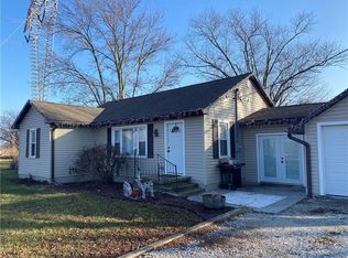 6775 E Middletown Rd, Waldron, IN 46182