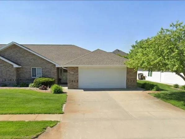 2627 35th St, Columbus, NE 68601
